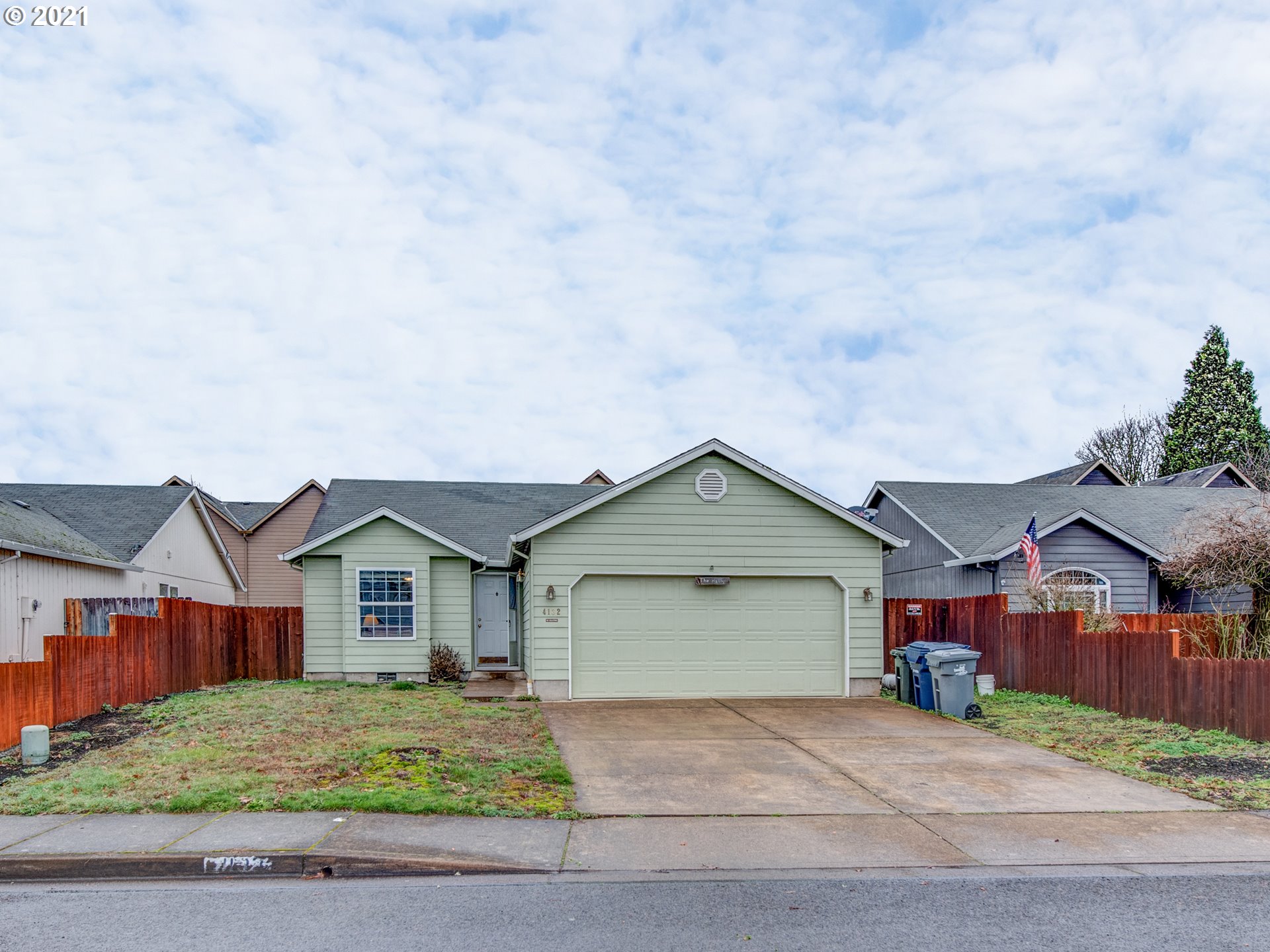 4132 Forsythia Street Springfield, OR 97478 - Photo 1 of 19