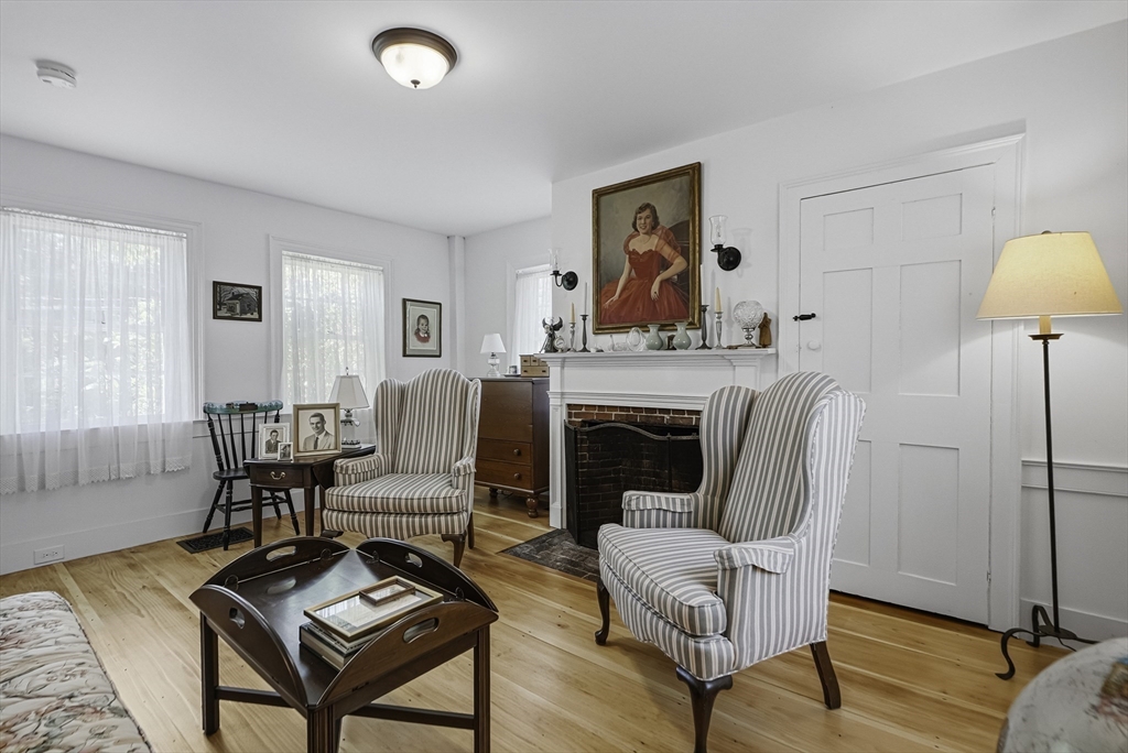 236 Mendon Street Upton, MA 01568 - Photo 20 of 41