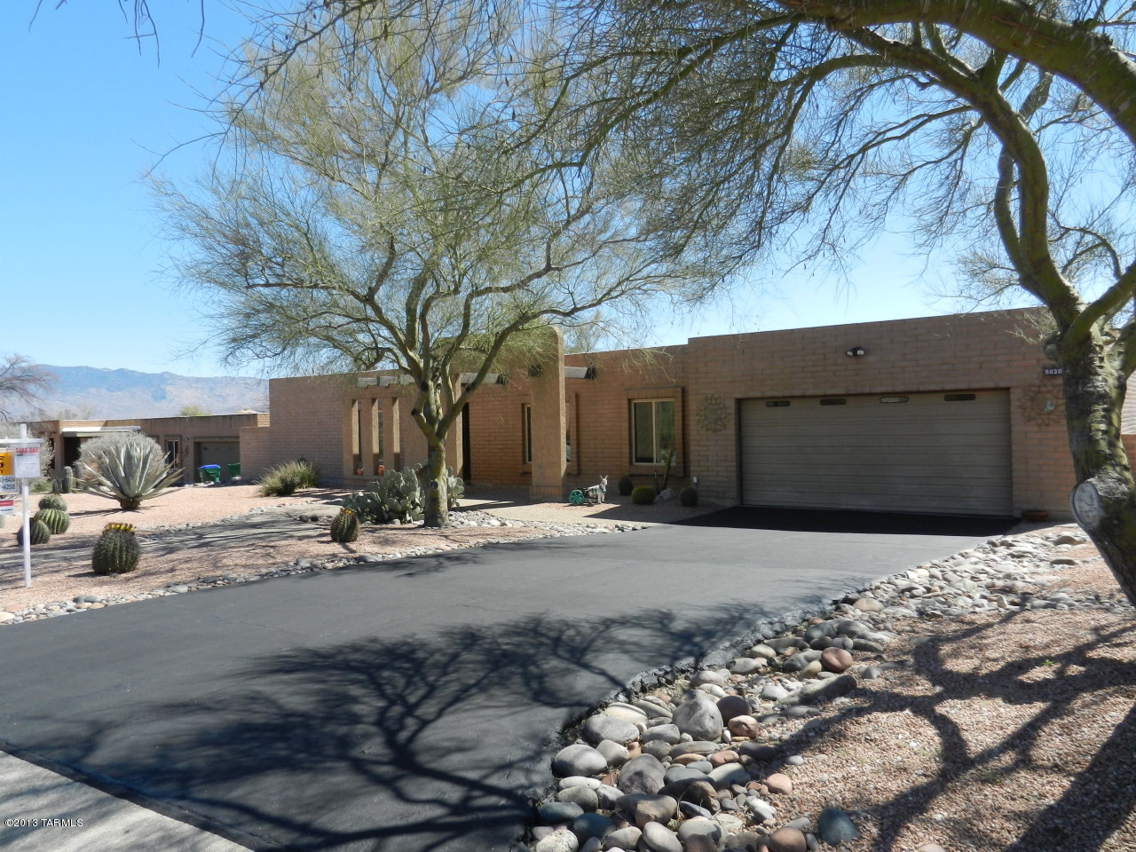8030 East Garland Road Tucson, AZ 85750 - Photo 2 of 28