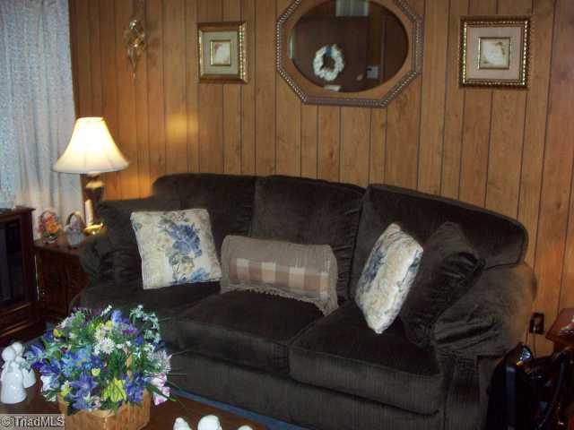 902 Jefferson Street High Point, NC 27260 - Photo 3 of 10 Living Room. Carpet like new throught out.