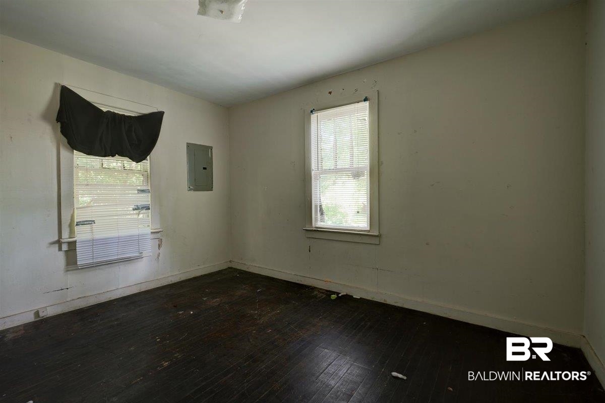 524 6th Avenue Mobile, AL 36611 - Photo 6 of 9