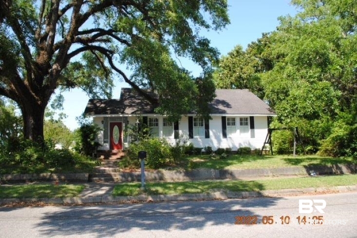 101 Lee Street Mobile, AL 36611 - Photo 1 of 19