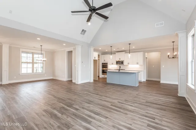 $569,900 | 1479 Ashtons Lane, Hernando, MS 38632