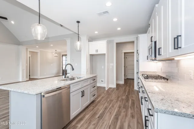 $569,900 | 1479 Ashtons Lane, Hernando, MS 38632