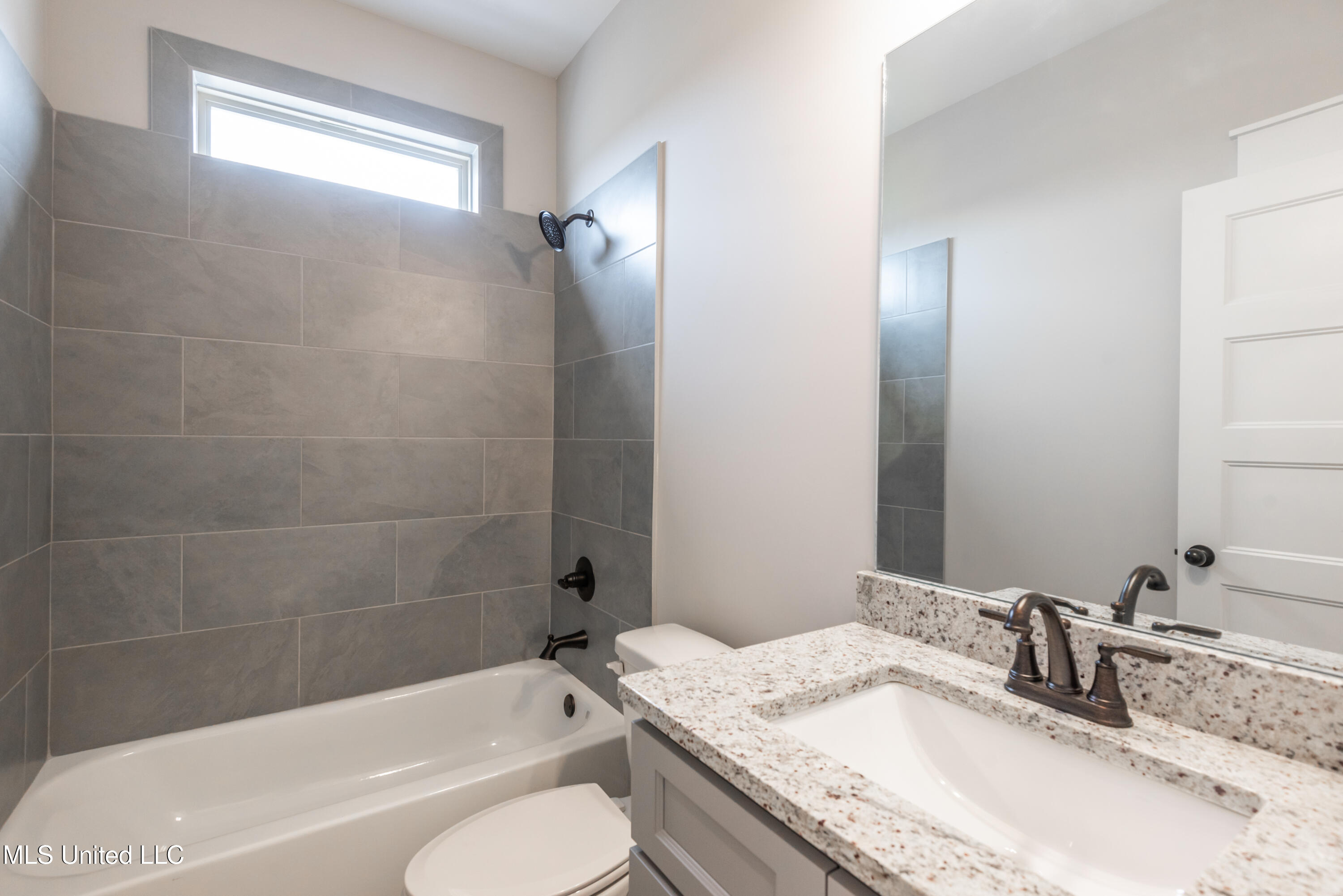 1479 Ashtons Lane Hernando, MS 38632 - Photo 20 of 31 DSC_4233