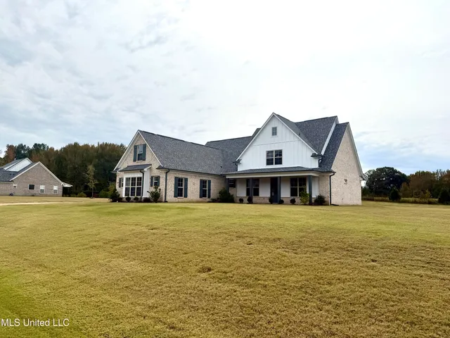 $569,900 | 1479 Ashtons Lane, Hernando, MS 38632