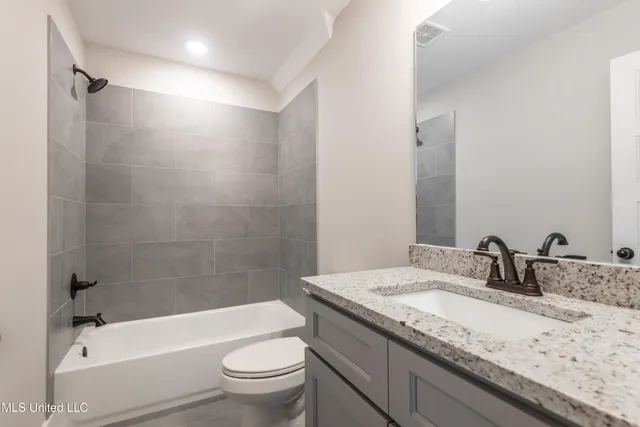 $569,900 | 1479 Ashtons Lane, Hernando, MS 38632