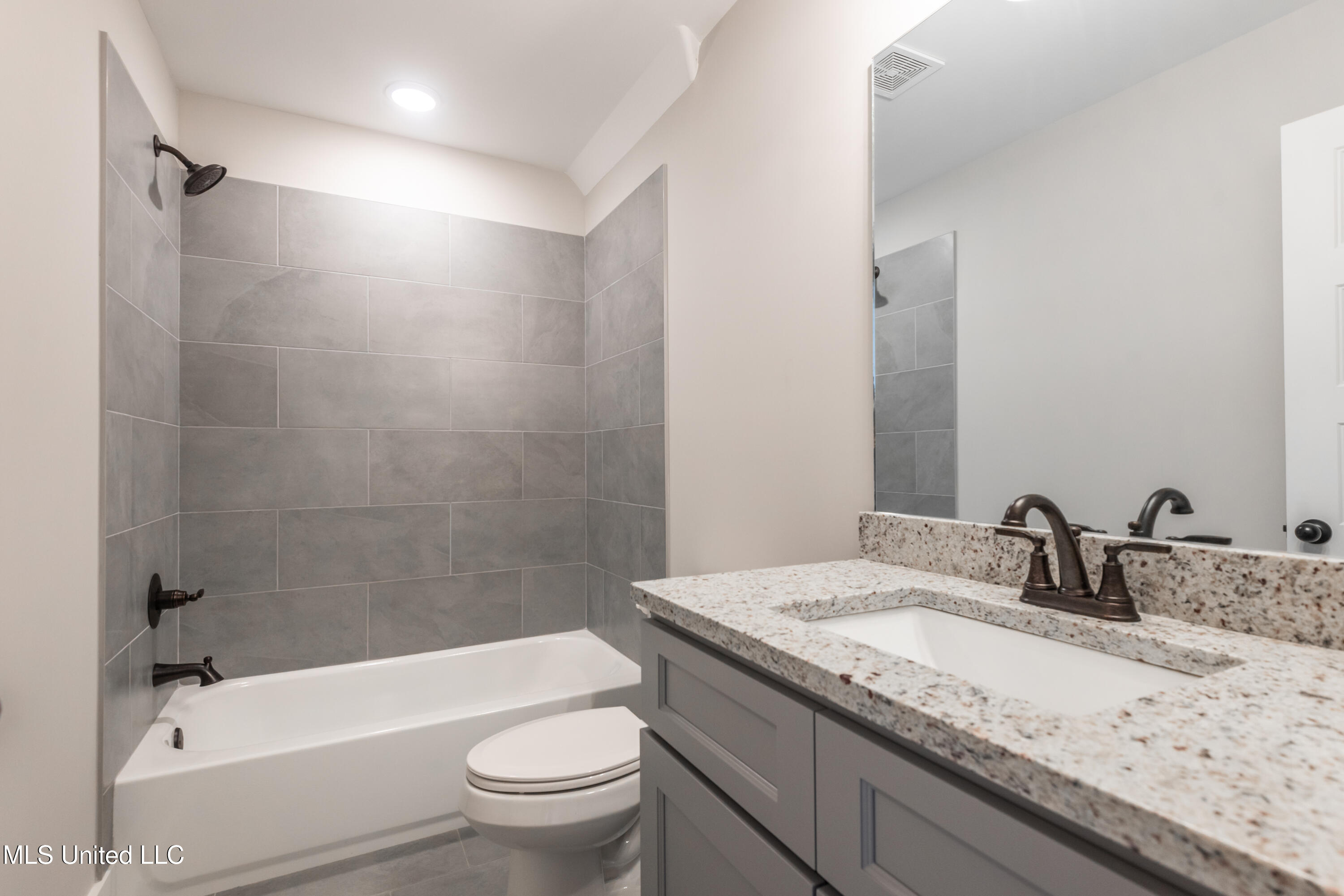 1479 Ashtons Lane Hernando, MS 38632 - Photo 28 of 31 DSC_4249