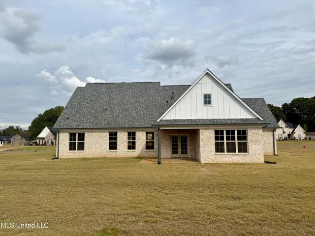 $569,900 | 1479 Ashtons Lane, Hernando, MS 38632