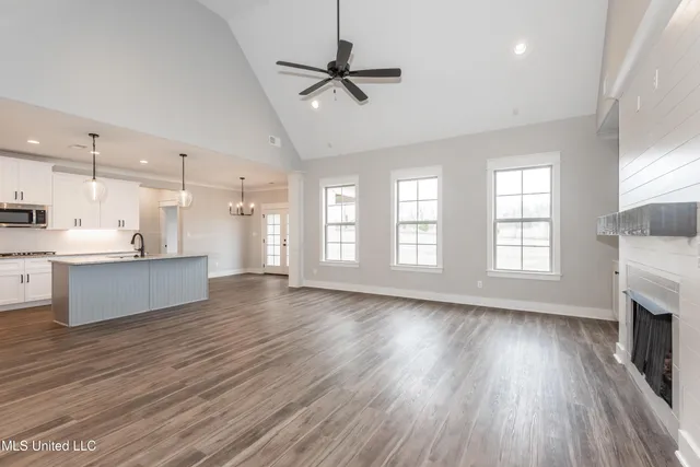 $569,900 | 1479 Ashtons Lane, Hernando, MS 38632