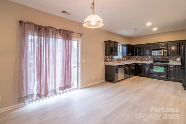 $2,300 | 11239 Palomar Mountain Drive, Charlotte, NC 28278