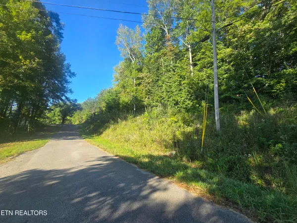 $18,000 | Lot 27-28 Summit Drive, Oneida, TN 37841