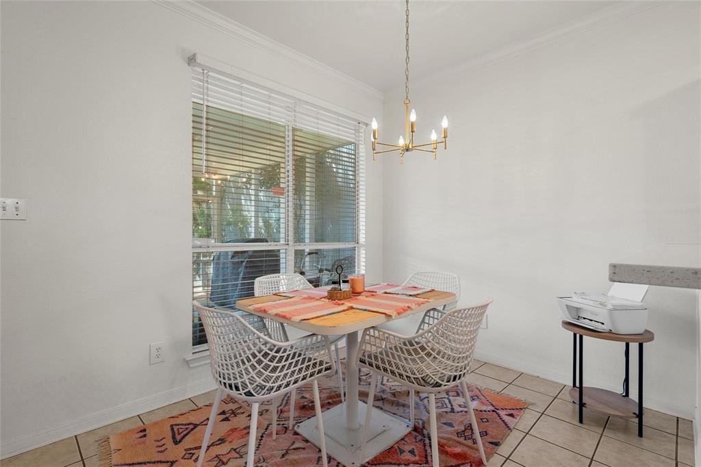 1915 South 7th Street Waco, TX 76706 - Photo 10 of 40 a outdoor space with a table and chairs