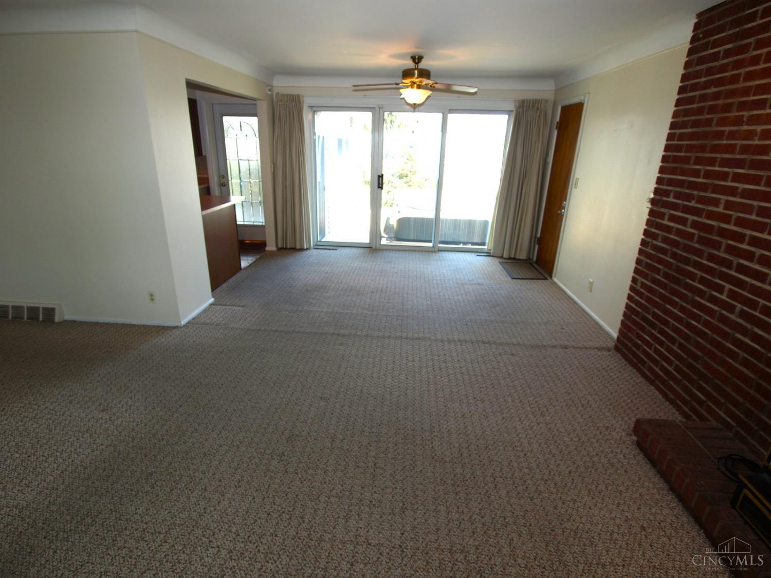 6780 Hearne Road Cincinnati, OH 45248 - Photo 7 of 35