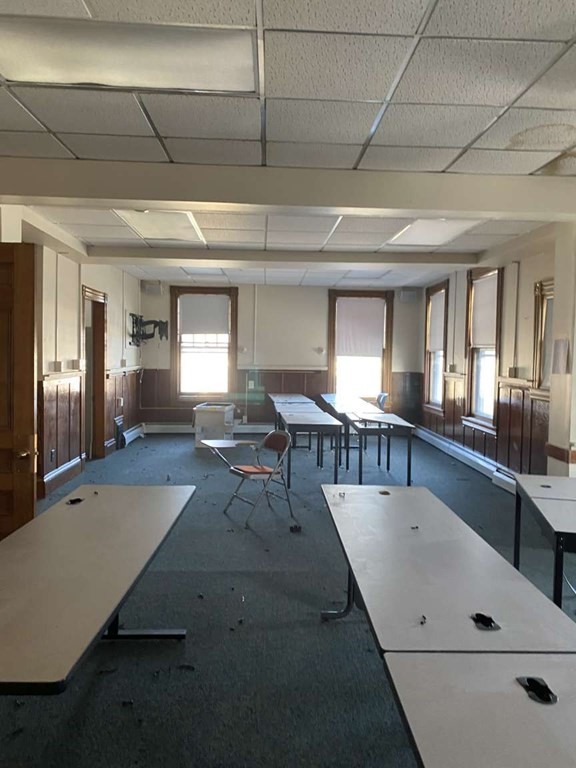 45 Cedar Street Worcester, MA 01609 - Photo 7 of 19