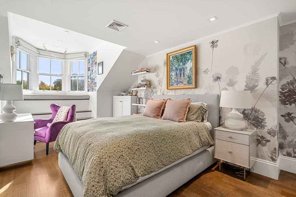 89 Beacon Street, Unit PH Boston, MA 02108 - Photo 18 of 29