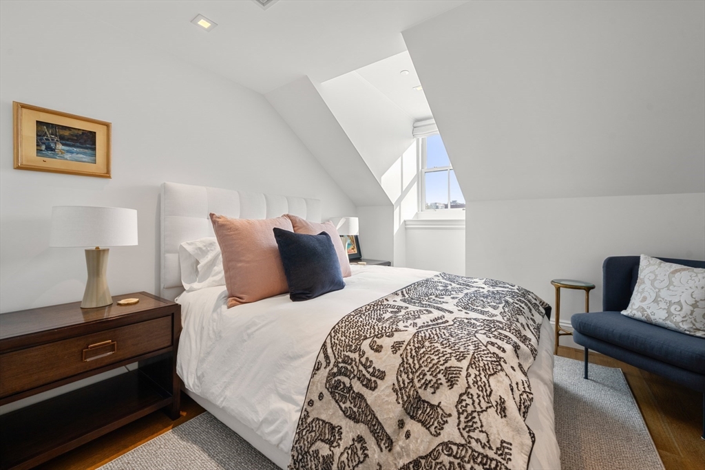 89 Beacon Street, Unit PH Boston, MA 02108 - Photo 20 of 29