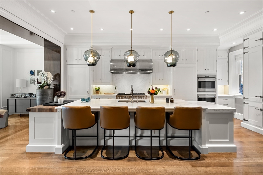 89 Beacon Street, Unit PH Boston, MA 02108 - Photo 7 of 29