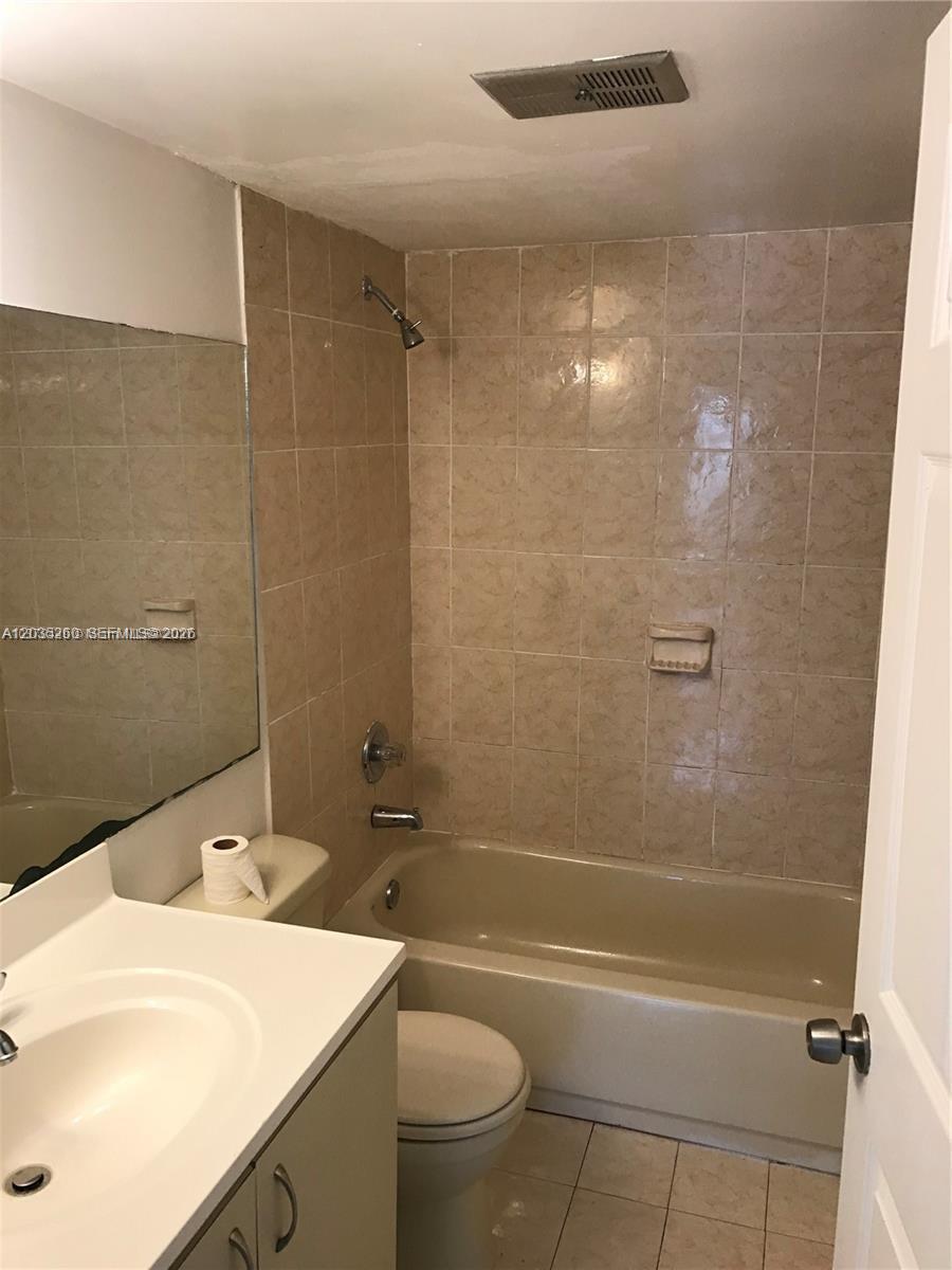 7550 Southwest 153rd Court, Unit 10813 Miami, FL 33193 - Photo 6 of 10