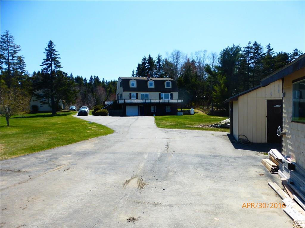 118 States Point Road Tenants Harbor, ME 04860 - Photo 4 of 29 Paved drive from the road all the...