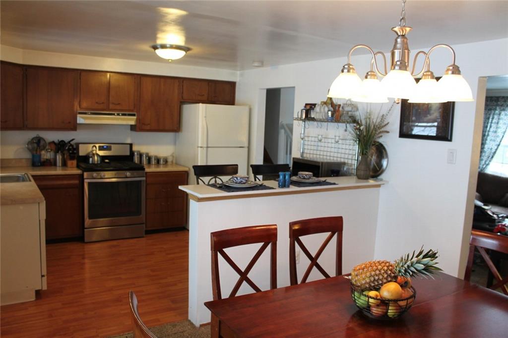 144 Foxcroft Road Pittsburgh, PA 15220 - Photo 5 of 6 Gallery Image 5
