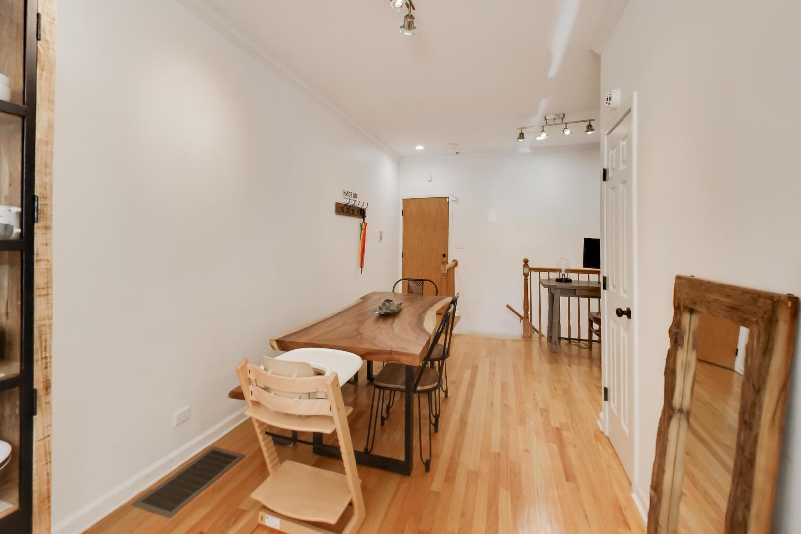 1953 West Foster Avenue, Unit 1 Chicago, IL 60640 - Photo 22 of 50