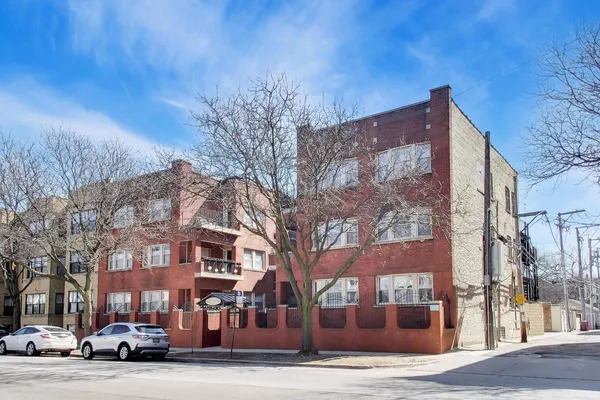 $529,000 | 1953 West Foster Avenue, Unit 1, Chicago, IL 60640