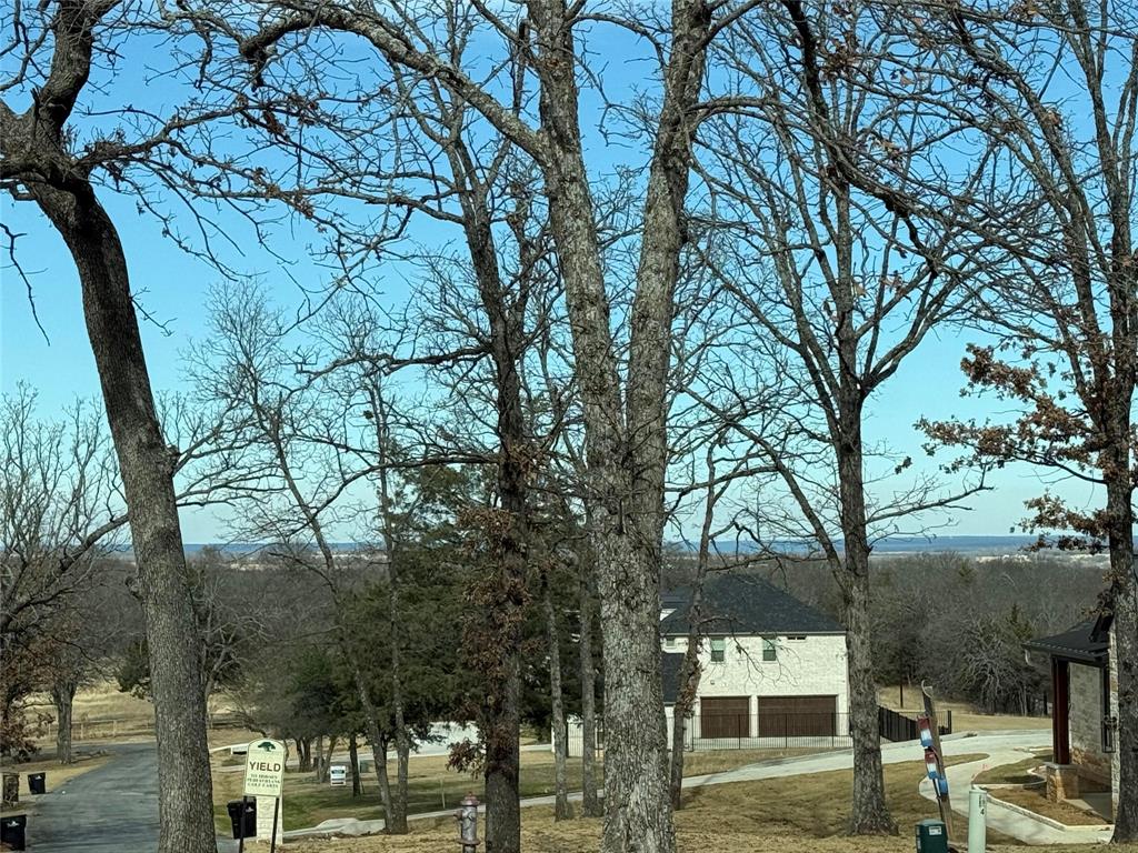 2 Summit Oaks Circle Denison, TX 75020 - Photo 6 of 16