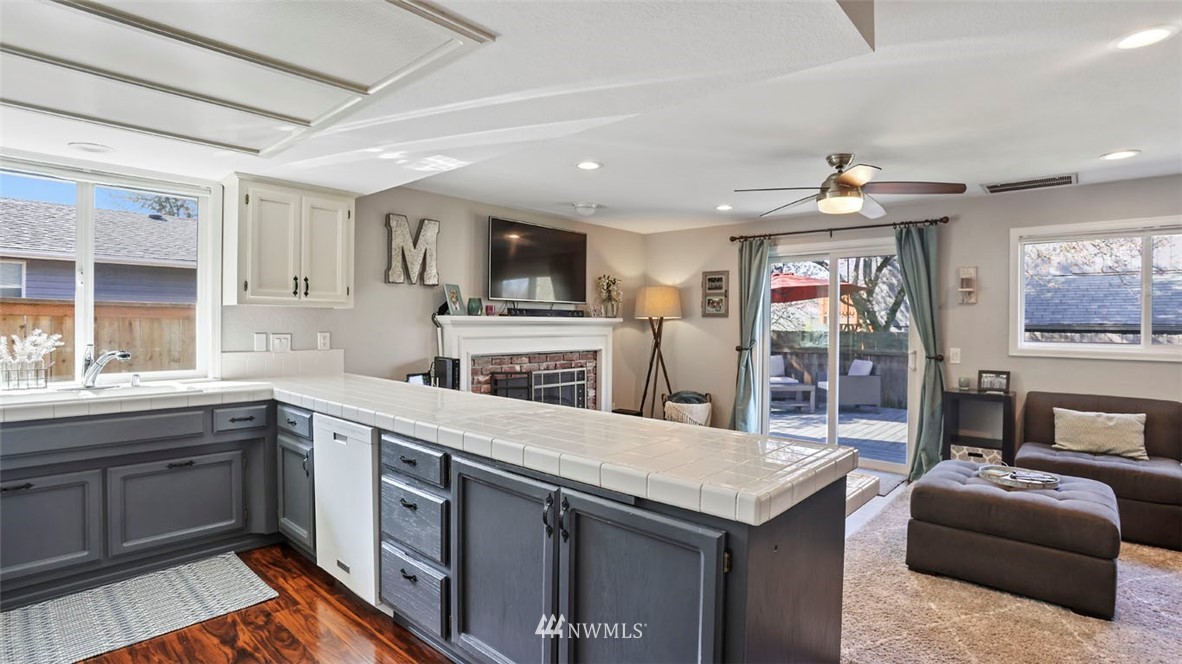 1224 225th Place Southwest Bothell, WA 98021 - Photo 14 of 30