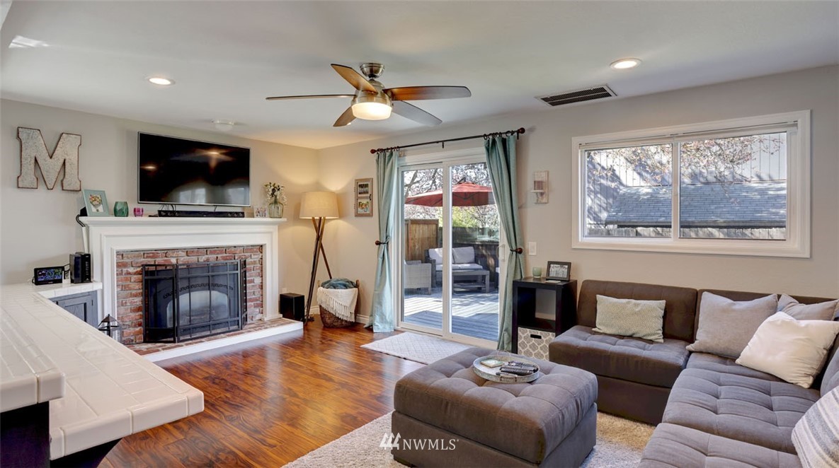 1224 225th Place Southwest Bothell, WA 98021 - Photo 16 of 30