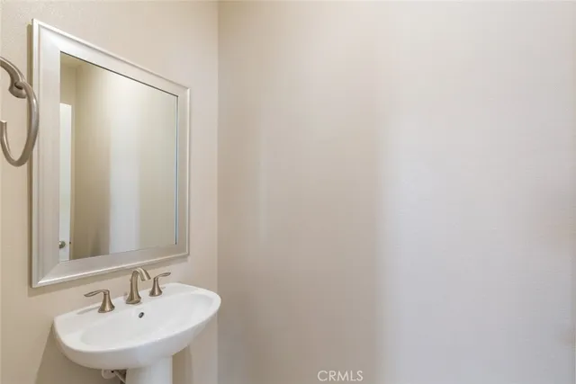 $3,800 | 45723 Bassett Street, Temecula, CA 92592