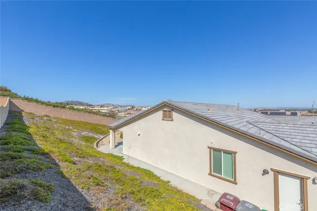 $3,800 | 45723 Bassett Street, Temecula, CA 92592