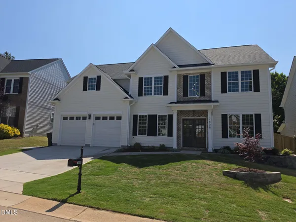 $1,035,000 | 7608 Silver View Lane, Raleigh, NC 27613