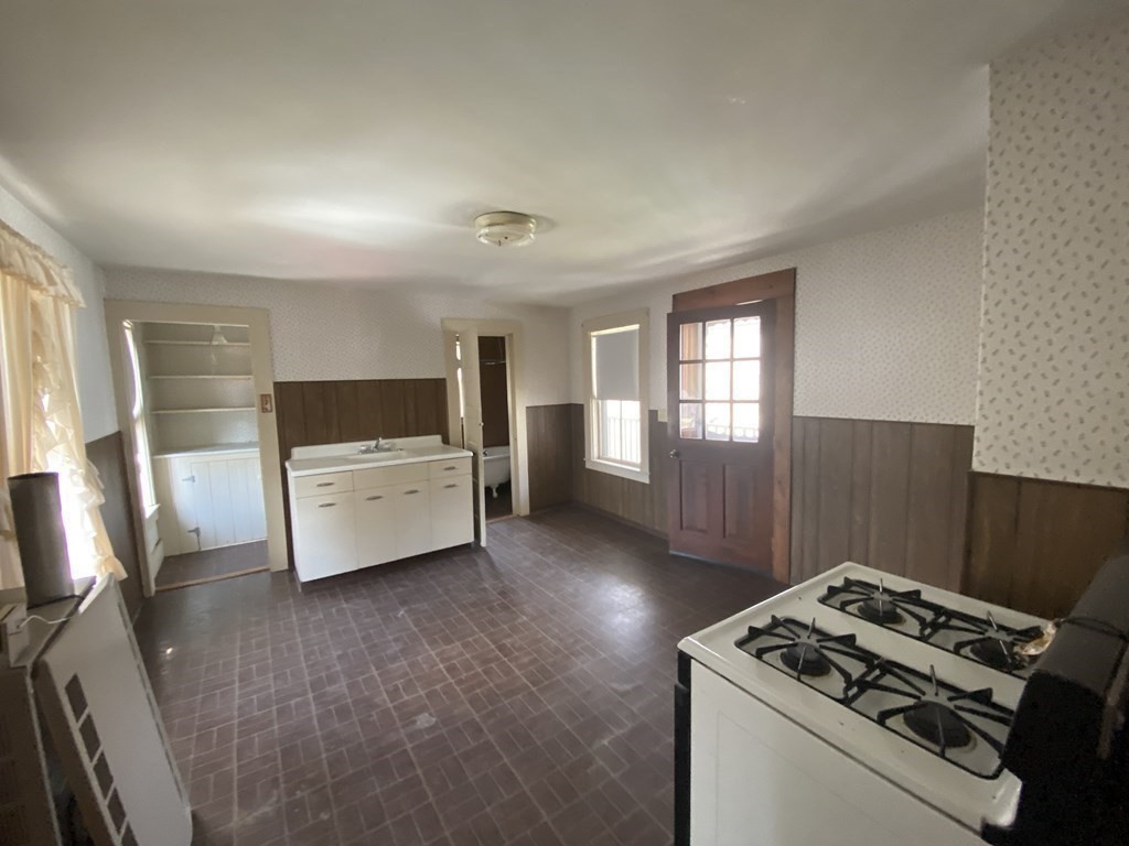14 Sherwin Street Ware, MA 01082 - Photo 28 of 35 Gallery Image 28