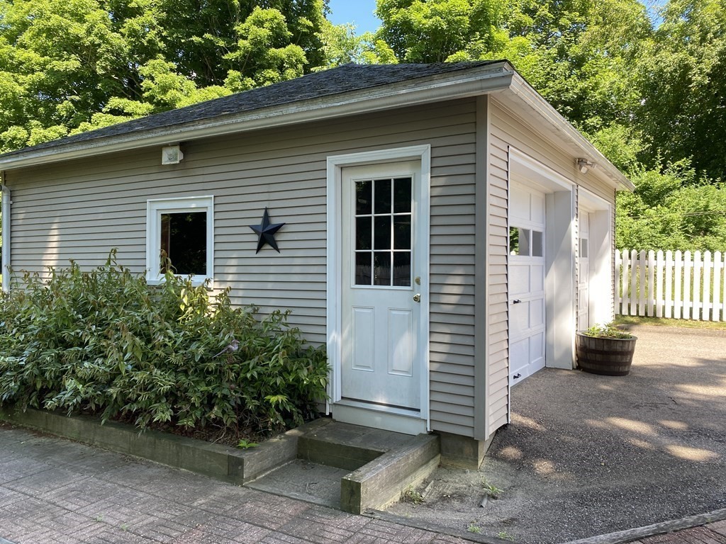 14 Sherwin Street Ware, MA 01082 - Photo 6 of 35 Gallery Image 6
