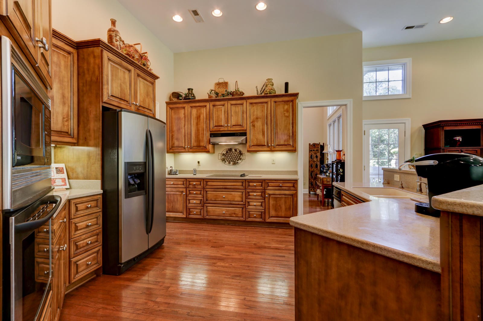 2300 Matlock Bend Road Loudon, TN 37774 - Photo 11 of 39 a kitchen with stainless steel appliances a refrigerator and a stove