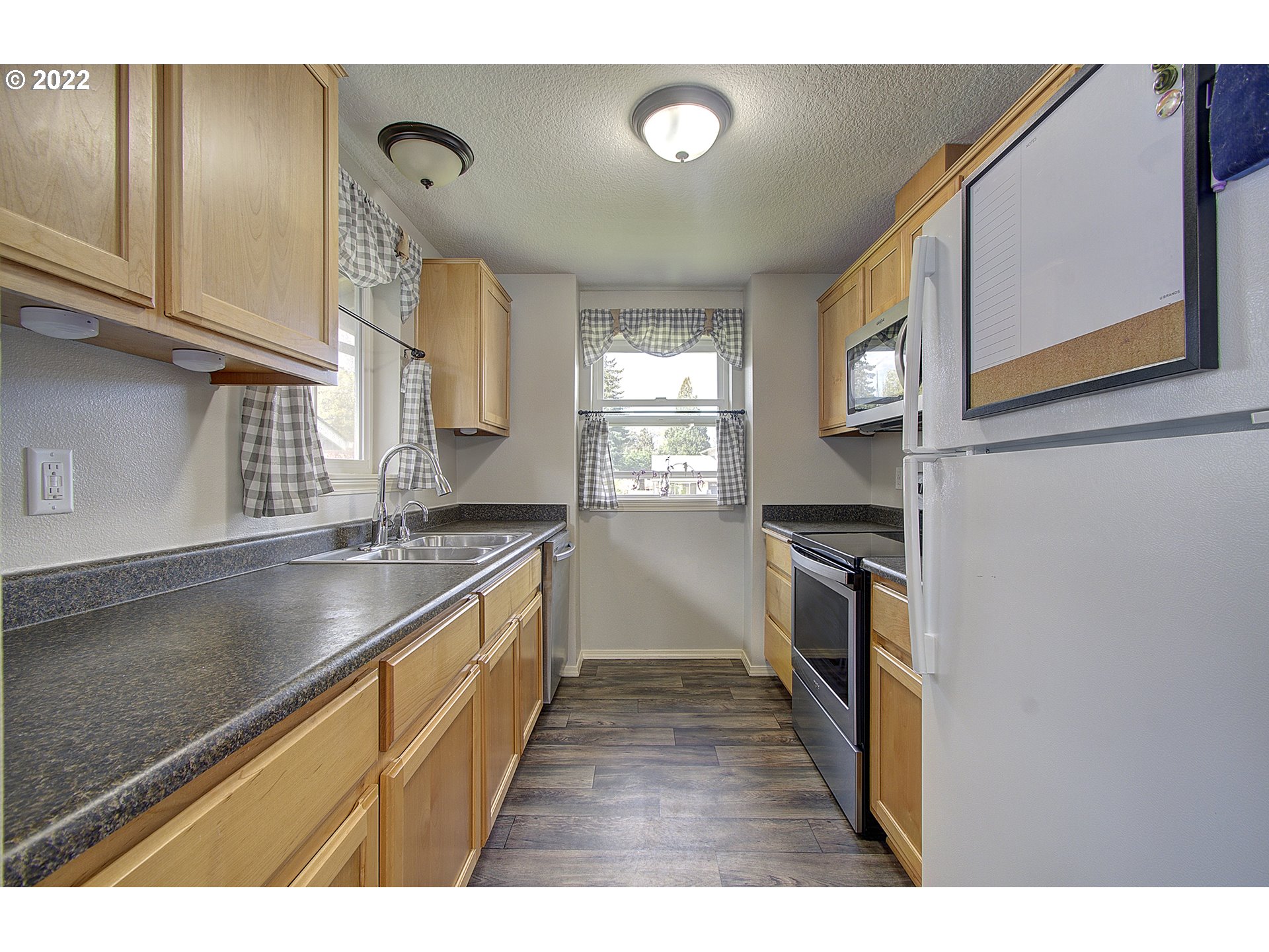 156 Graystone Road Kalama, WA 98625 - Photo 7 of 23 Gallery Image 7
