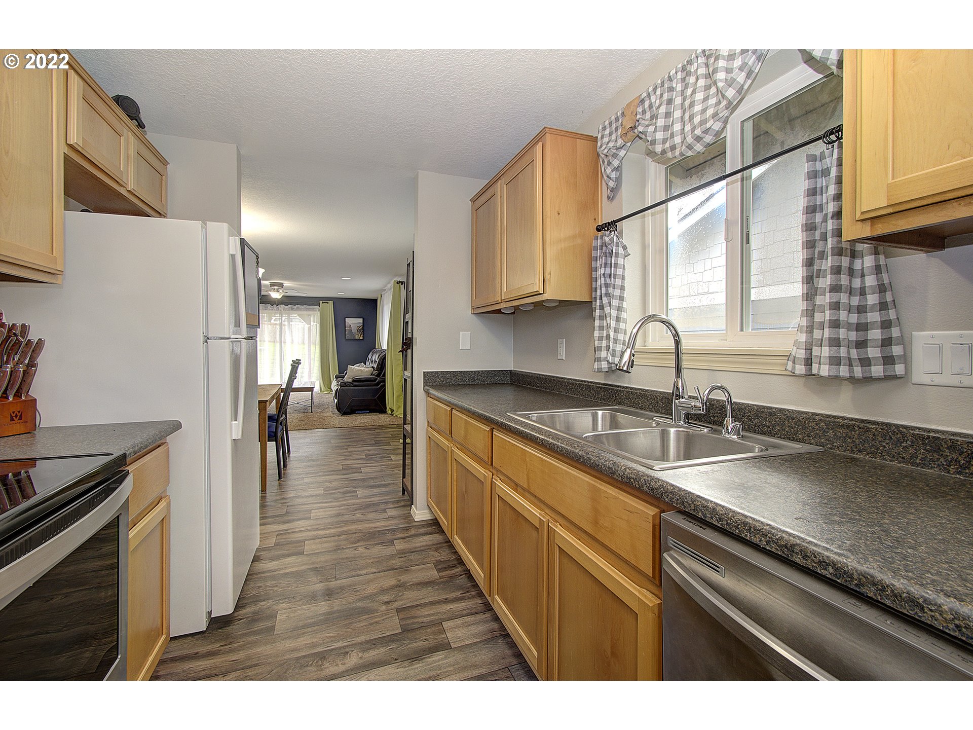 156 Graystone Road Kalama, WA 98625 - Photo 8 of 23 Gallery Image 8