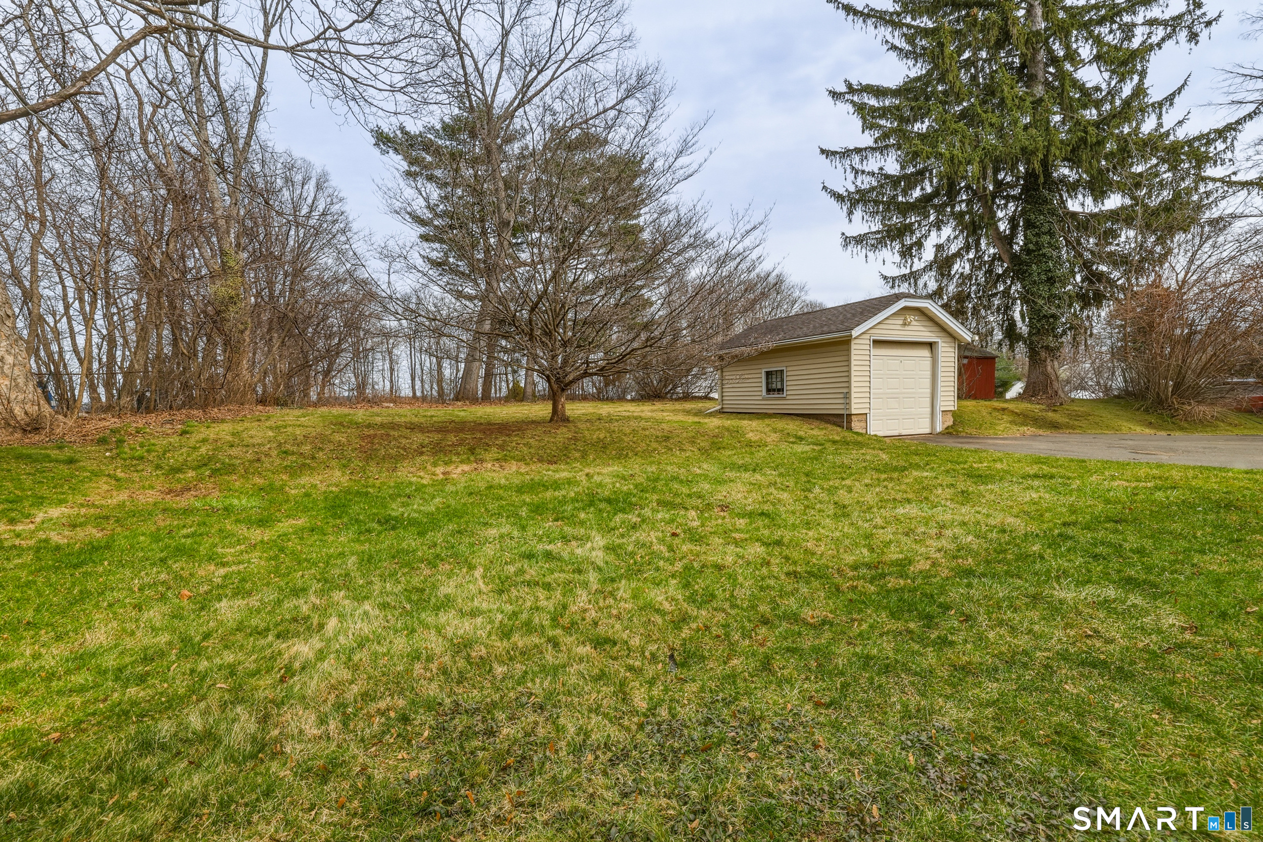 175 Amherst Street New Britain, CT 06053 - Photo 31 of 36
