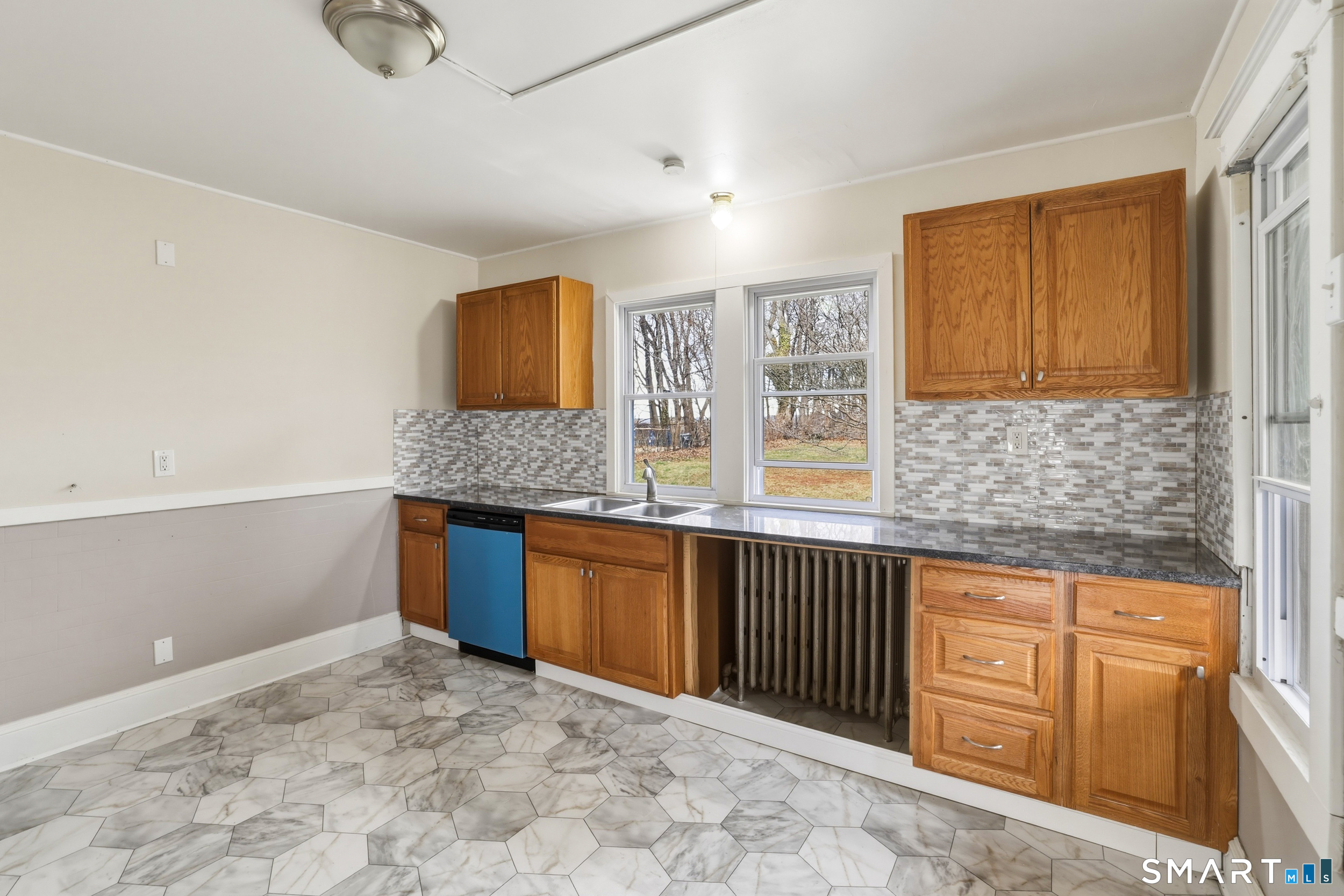 175 Amherst Street New Britain, CT 06053 - Photo 7 of 36