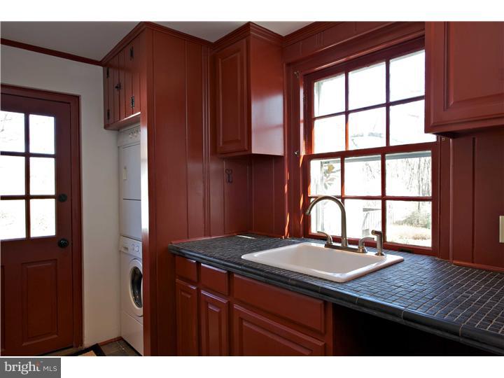 3523 Goshen Road Newtown Square, PA 19073 - Photo 15 of 22 Laundry Room