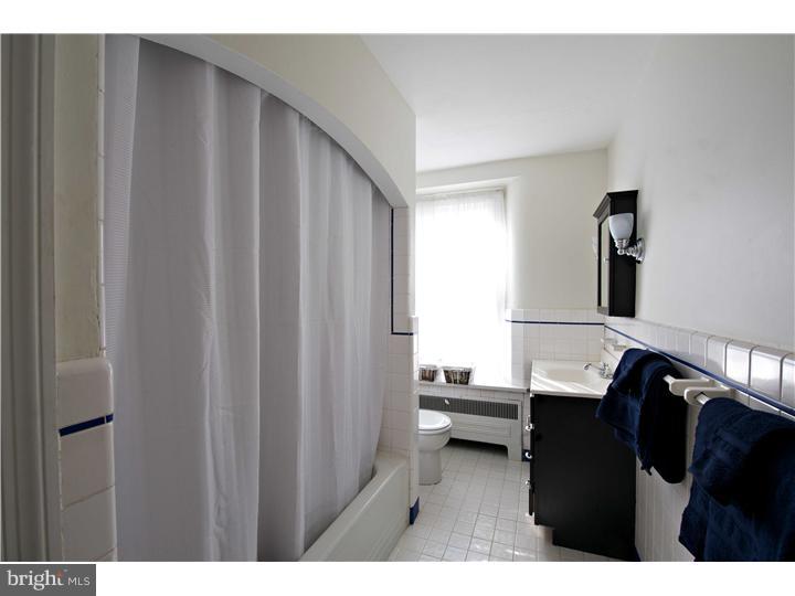 3523 Goshen Road Newtown Square, PA 19073 - Photo 20 of 22 Bathroom