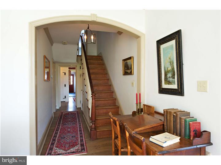 3523 Goshen Road Newtown Square, PA 19073 - Photo 8 of 22 Hallway