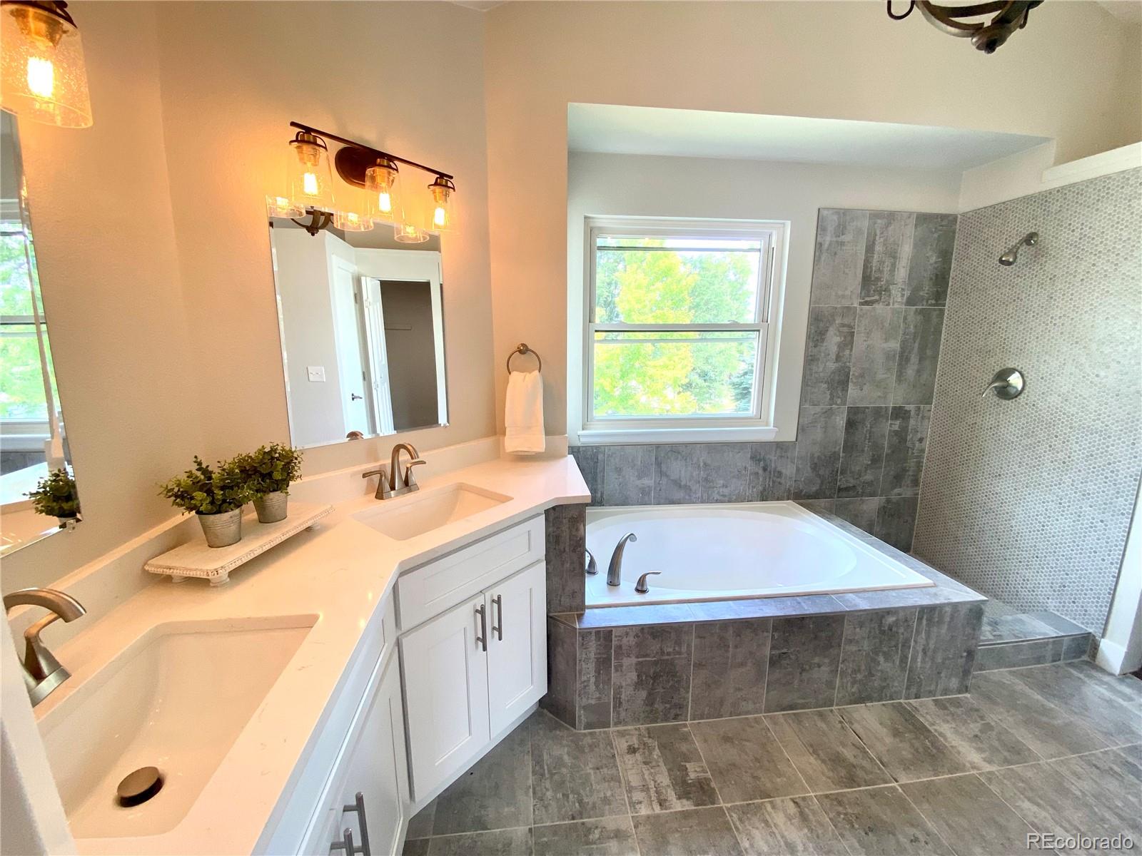 8298 South Reed Way Littleton, CO 80128 - Photo 19 of 39 Gallery Image 19