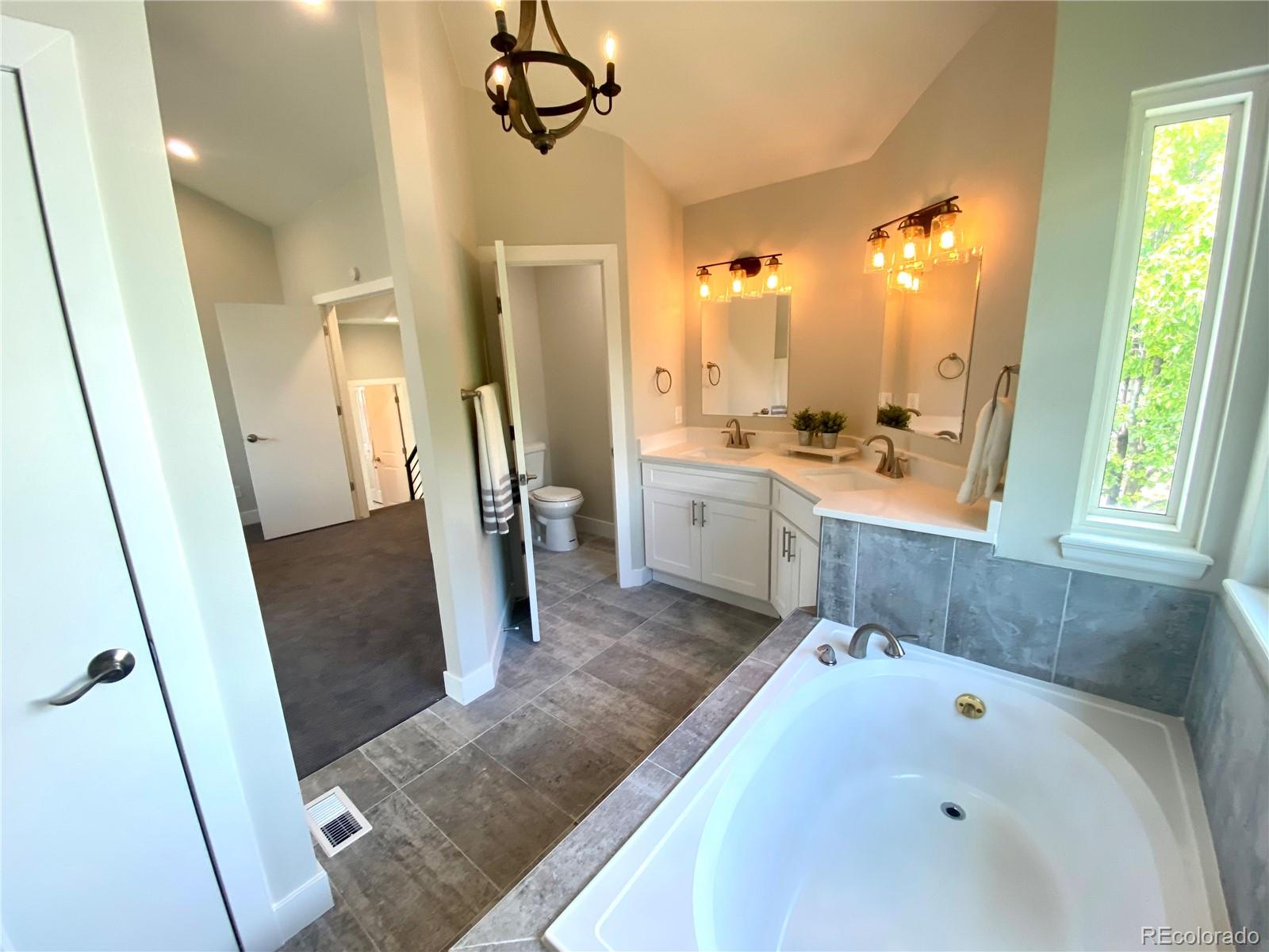 8298 South Reed Way Littleton, CO 80128 - Photo 20 of 39 Gallery Image 20