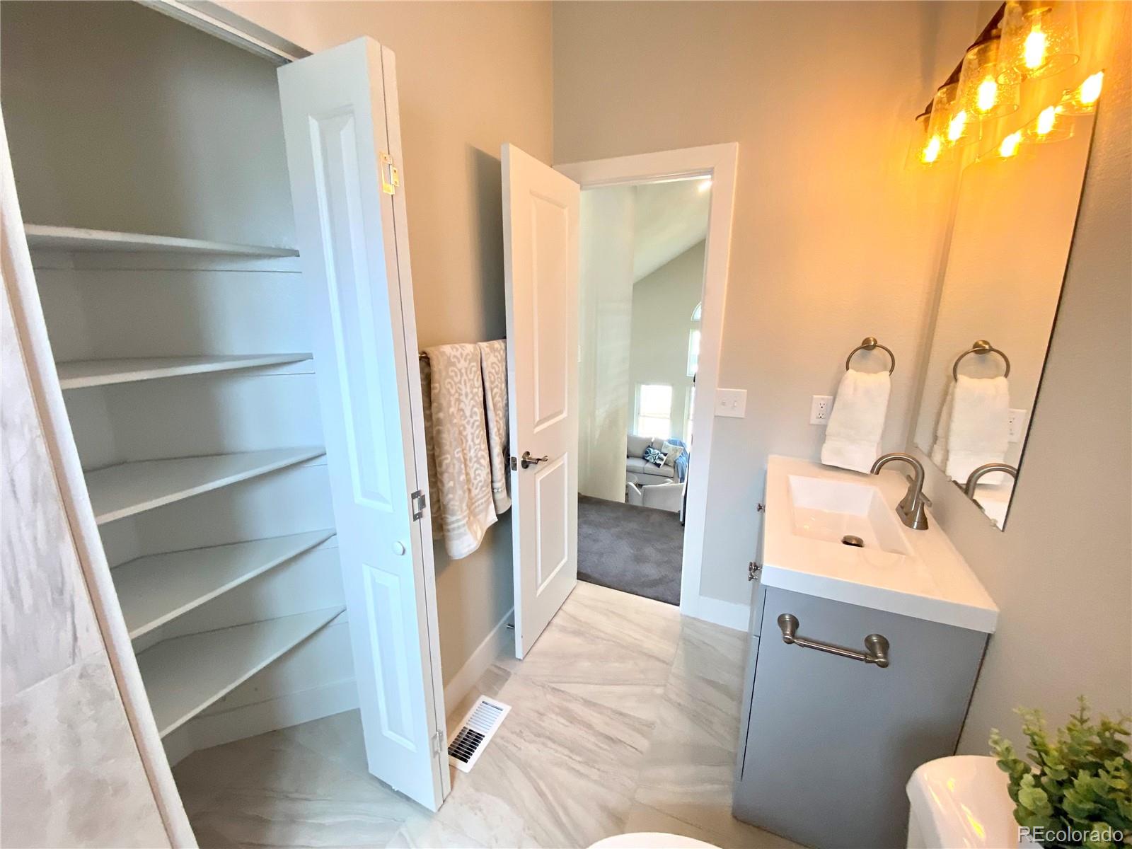 8298 South Reed Way Littleton, CO 80128 - Photo 24 of 39 Gallery Image 24