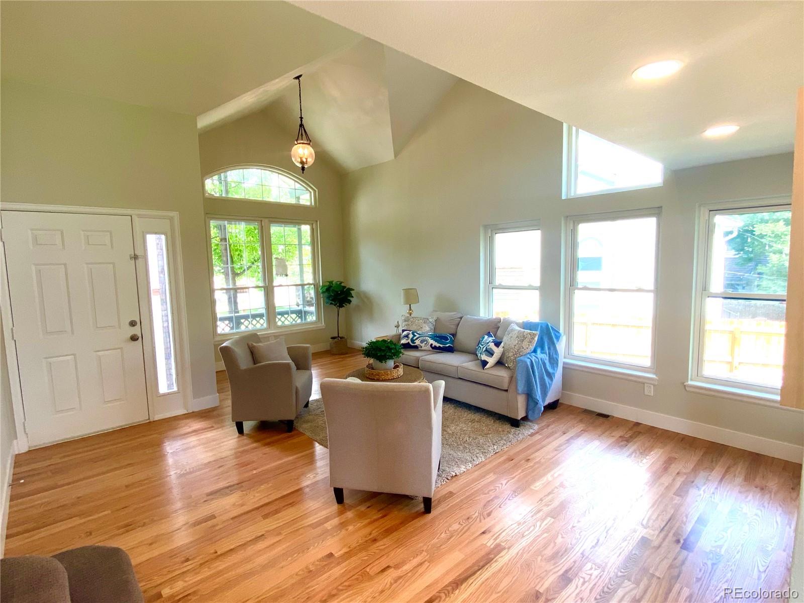 8298 South Reed Way Littleton, CO 80128 - Photo 5 of 39 Gallery Image 5