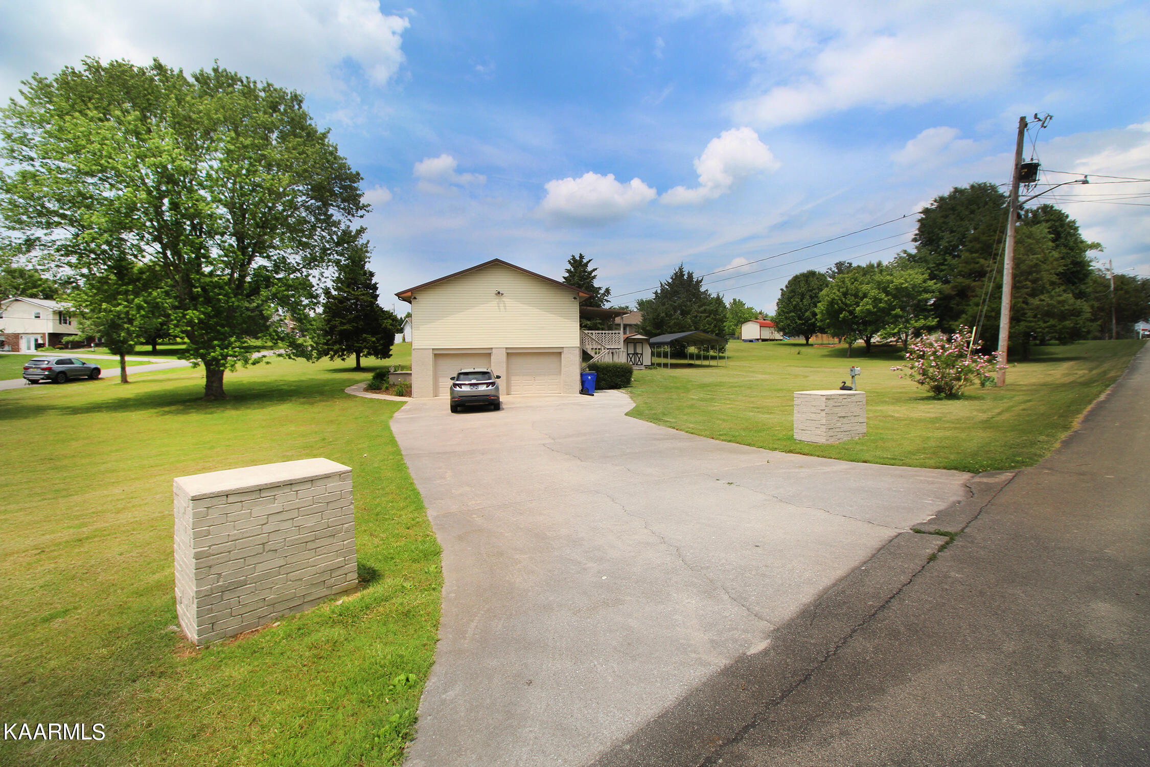 141 Ruth Street Corryton, TN 37721 - Photo 4 of 36 IMG_3004