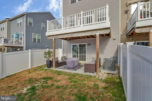 a view of workspace with windows