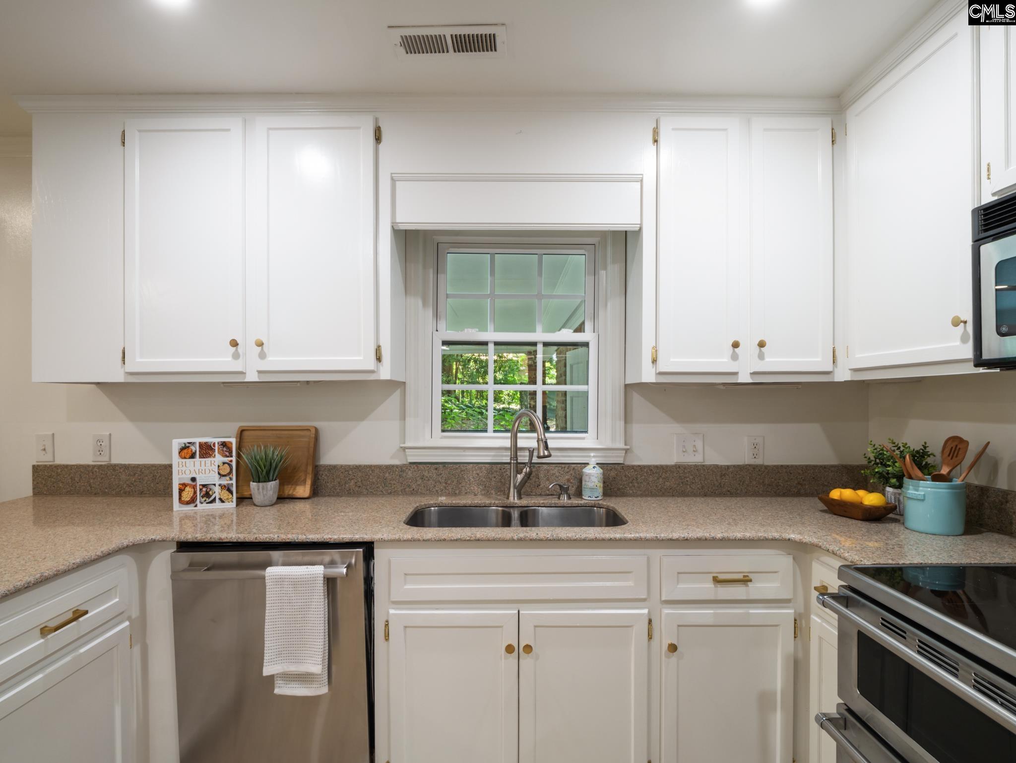 6067 Crabtree Road Columbia, SC 29206 - Photo 13 of 58